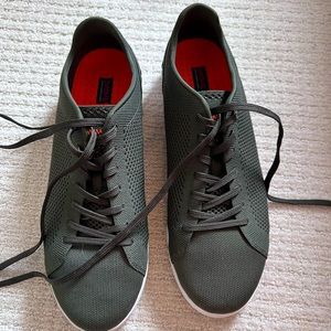 Swims EUC men’s size 11 shoes